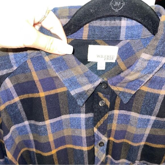 Aritzia Wilfred Daphne Blue Flannel Shirt - Picture 3 of 6